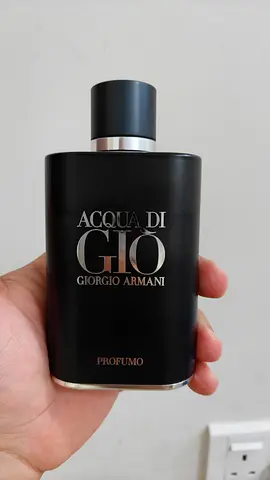 عطر ارماني حجم كبير استعمال خفيف - Giorgio Armani Acqua di Giò Profumo (100ml left)