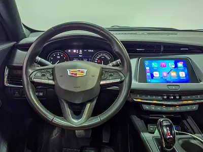 صورة 9 لـ 2023 Cadillac XT4