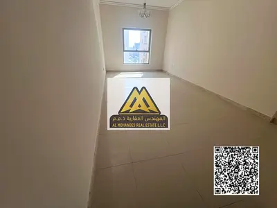 للإيجار السنوي شقة مميزة بمواصفات قوية في موقع حيوي قريب من جميع الخدمات وسهلة الوصول إلى الطرق الرئيسية، مناسبة للعائلات الباحثة عن الراحة والمساحة