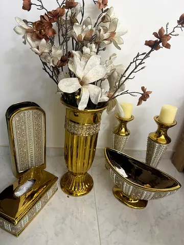 Gold and Crystal Decorative Vase  Accessory Set (5 pieces)