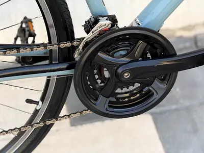 Fuji Absolute 2.1 Hybrid Bike / Bicycle — XL Frame (21)