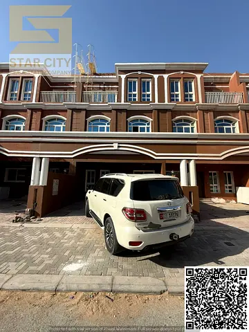 Townhouse with Yard Near MBZ Road