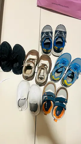 Boys shoes