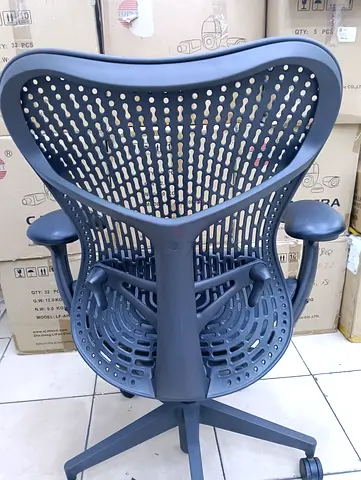 Selling herman miller mirra 2 chair.good condition only little use