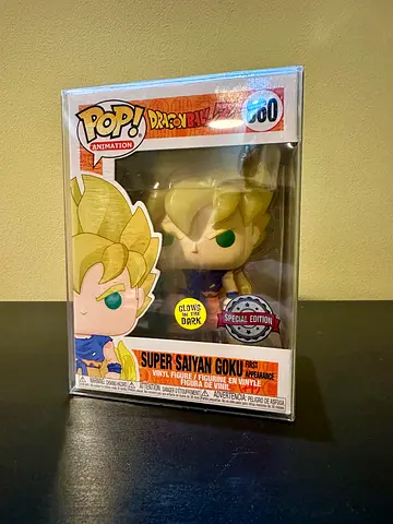 Funko Pop! Super Saiyan Goku (Dragon Ball Z) #860 - Glow in the Dark Special