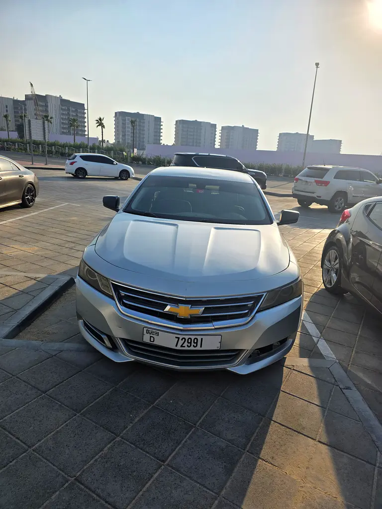 Chevrolet Impala 2015 — photo 1 of 5