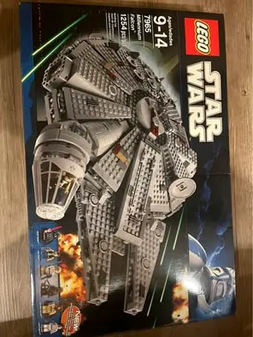 BARGAIN BRAND NEW RARE LEGO 7965 STAR WARS MILLENNIUM FALCON RETIRED 2014