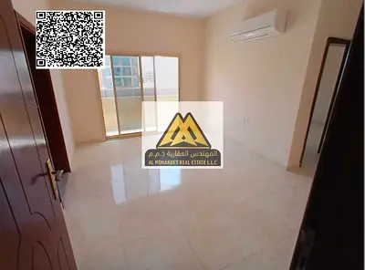 شقة غرفة وصالة للإيجار السنوي في منطقة العالية عجمان، تتميز بمساحة مناسبة وبلكونة، في موقع حيوي قريب من جميع الخدمات، مناسبة للسكن المريح.