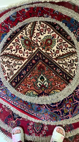 Handwoven Round Persian-Style Decorative Rug (Small)