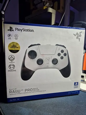 Razer Raiju V3 Pro White PS5/PC Controller - New in Box