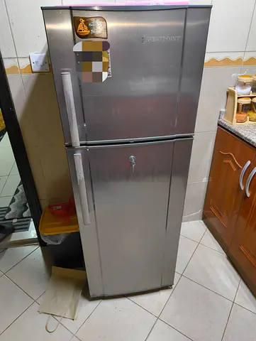 Refrigerator 200L
