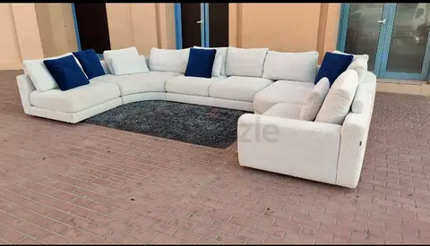 Chattelsmore Stylish High QualLarge L-shaped Fabric Sofa with Cushions — Light Beige, Good Condition