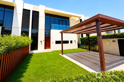 Flexible Payments | Large Layout | Near Amenities
