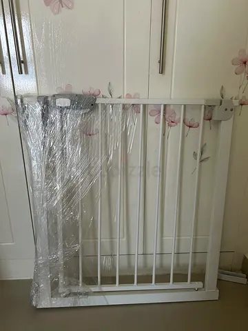 AED100 Baby safety gate
