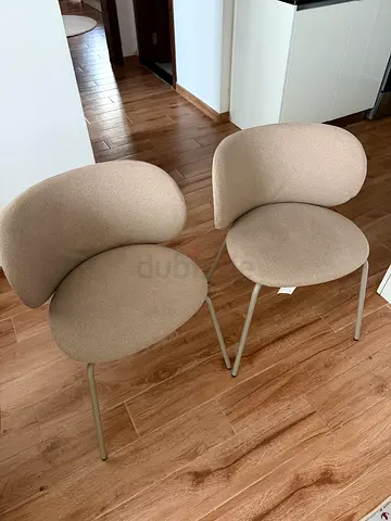 Pair of beige modern dining/ accent chairs - excellent condition