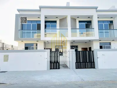 2floors,roof-Negotiable-freehold-prime location