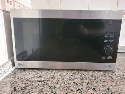 LG Stainless Steel Countertop Microwave, Inverter Technology, Good Condition