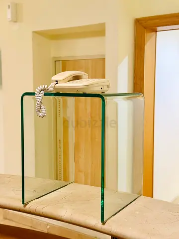 Clear Glass Side Table / Display Stand (Modern U-Shape)