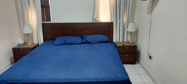 Solid wooden king bed set with headboard and two nightstands