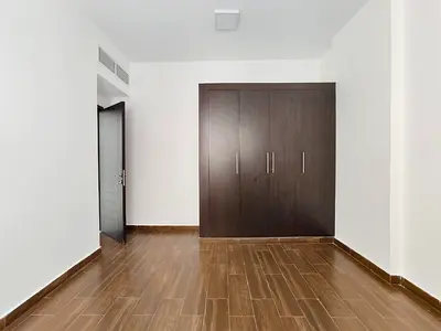 Free parking 11 chq payment offer 1bhk with 2 washroom brand new building
