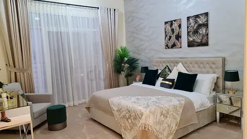 Queen upholstered bed with mirrored nightstands and bedroom set