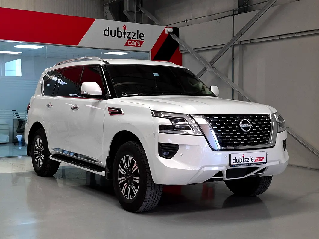 Nissan Patrol 2022 — photo 1 of 15