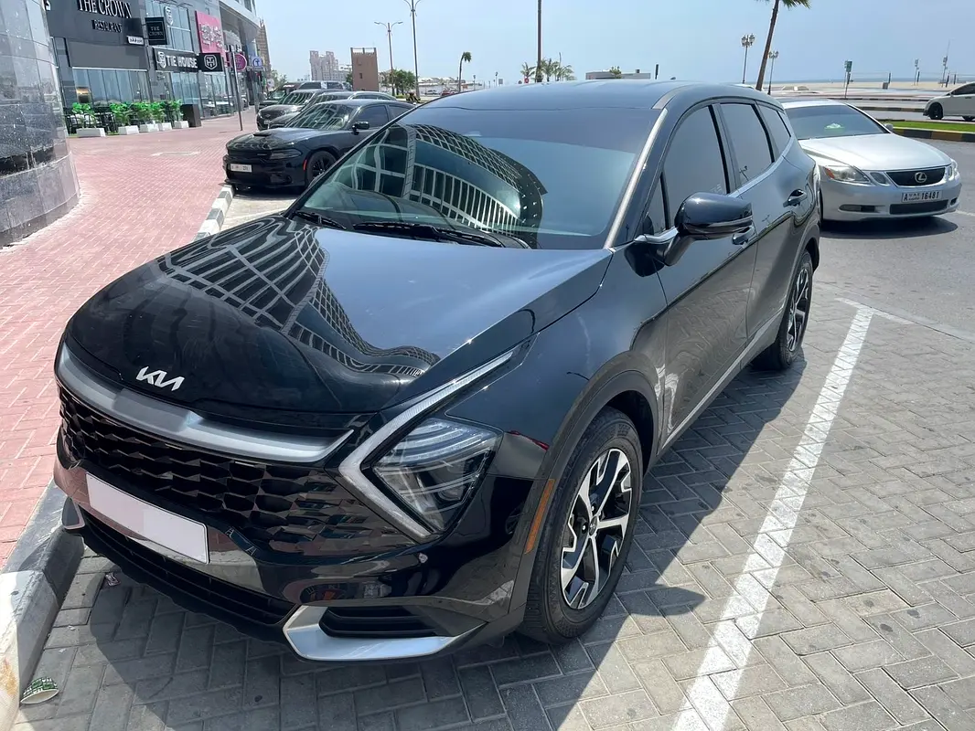 Kia Sportage 2024 — photo 1 of 9