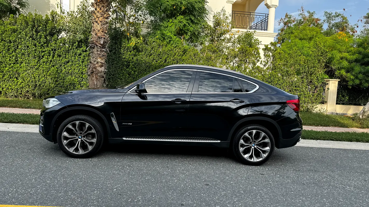 BMW X6 2017 — photo 1 of 19