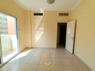 Spacious 1 Bhk Apartment Central Ac With Car Parking