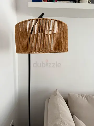 Woven Rope Floor Lamp with Black Metal Stand - Minimalist Design