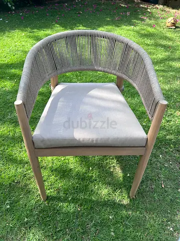 Outdoor teak-style dining table with 6 chairs - good condition. Hesperide from ACE.