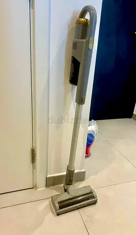 Lightweight Wirless Vacuum Cleaner - Compact and Easy to Store