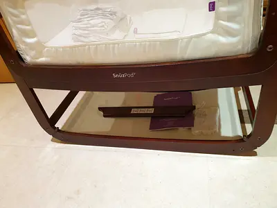 SnuzPod Bedside Crib / Co-Sleeper in Dark Wood (Ebony)