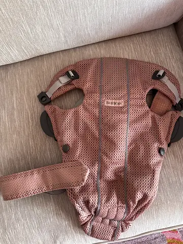 BabyBjörn Babybjorn Baby Carrier  Pink Lightweight Mesh  - Pink, Excellent Condition