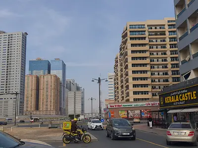 1 CHEQ,45K,47K,4 CHEQS 50K 52K PLUS 1 MONTH FREE 1BR HALL APARTMENT AT AL NAHDA 2 NEXT TO NESTO SAME LINE NMC HOSPITAL RTA BUS STOP CONECTING TO METRO