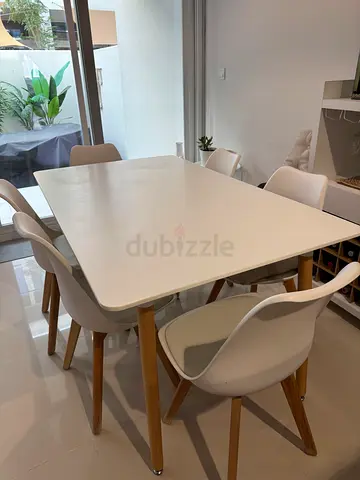 Dining table and 6 chair