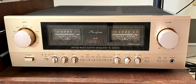 Accuphase Integrated E3000