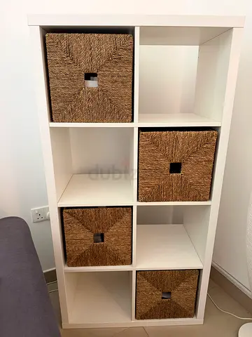 White 6-Cube Storage Shelf with 5 Woven Baskets - Good Condition
