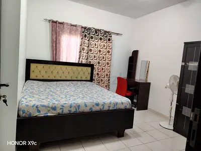 Master bedroom with attached bath and balcony available for rent for vegetarians