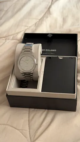 ساعه d1 milano mirror