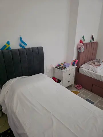 Queen size bed and pair of upholstered single beds with padded headboards (good condition)
