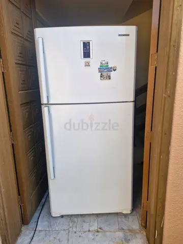 Used Samsung Top Freezer Refrigerator - White, Good Working Condition