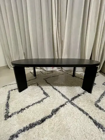 HM HOME coffee table