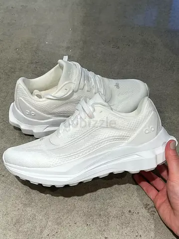 Alo All-white running sneakers — barely worn, size available on request