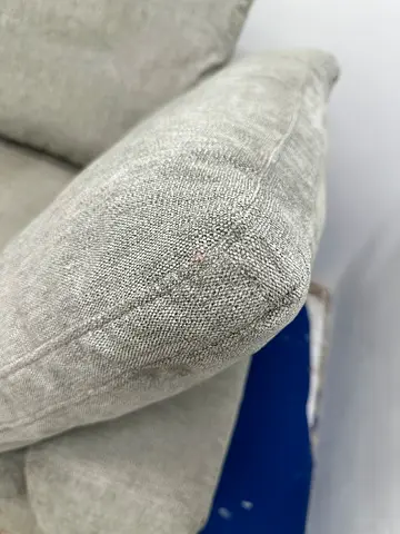 Selling pan emirates pianca sofa