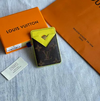 Magnetic Card Holder
