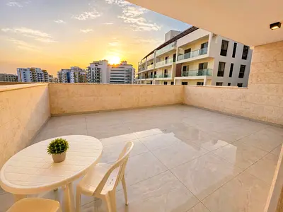Luxurious 1 Bedroom Apartment Fully Furnished With Huge terrace 2 BATHROOMS GYM POOL PARKING FREE ON PRIME LOCATION CONTACT US NOW