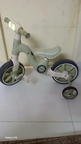 Lightweight toddler balance bike with removable training wheels - mint green