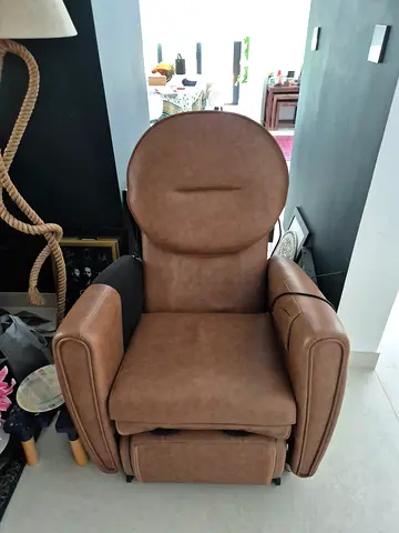 OSIM MASSAGE CHAIR Brown leather recliner armchair with footrest - EXCELLENT condition