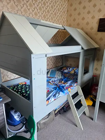Kids hut beds